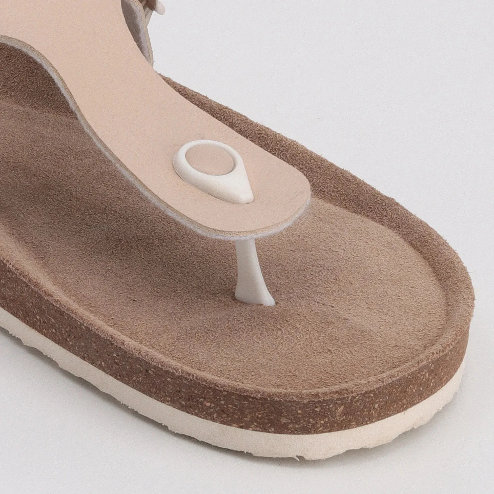 Beige Men's Thong Leather Cork Sandals – Classic Comfort in a Timeless Shade