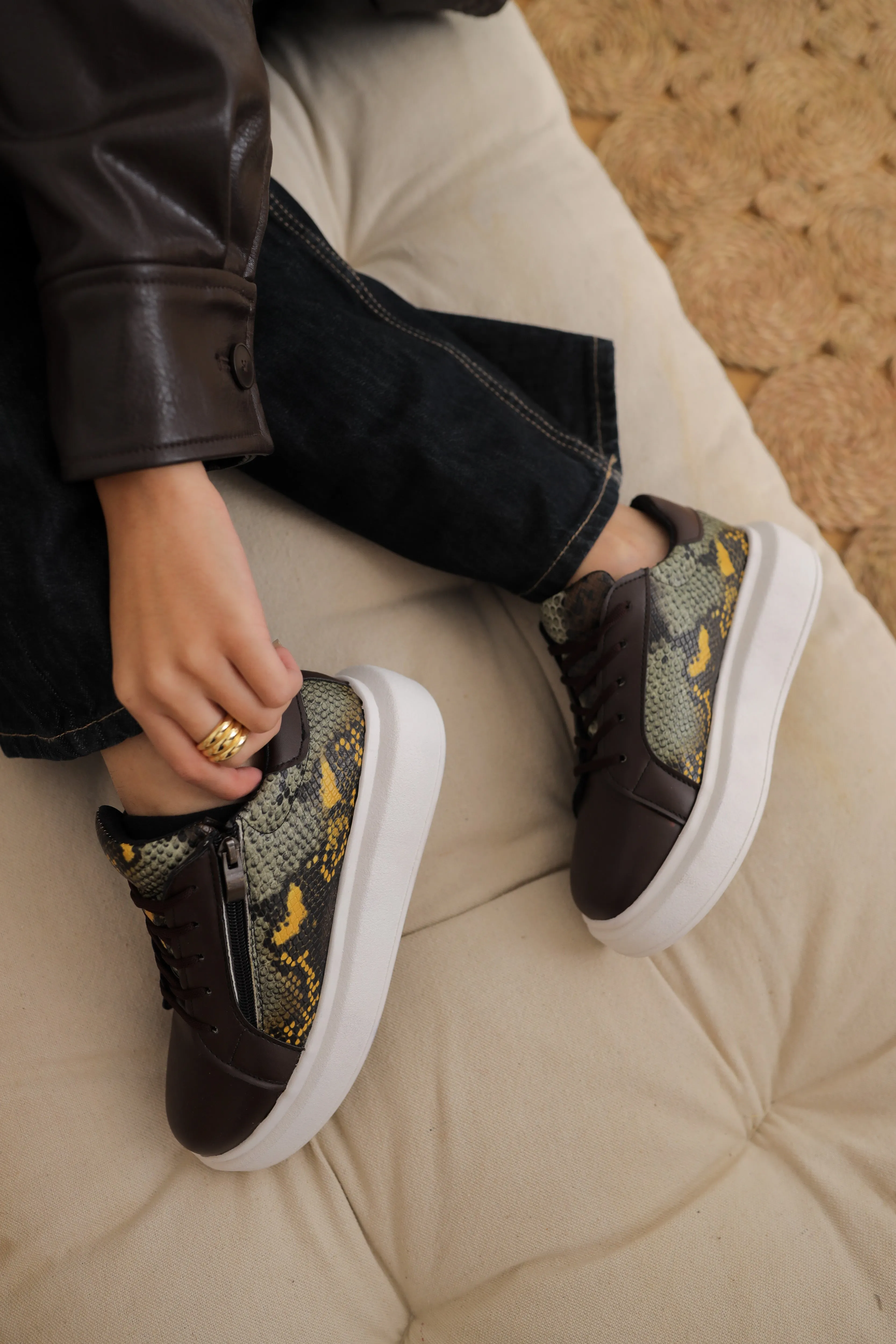 Laidback Luxe Sneakers - Snake Brown