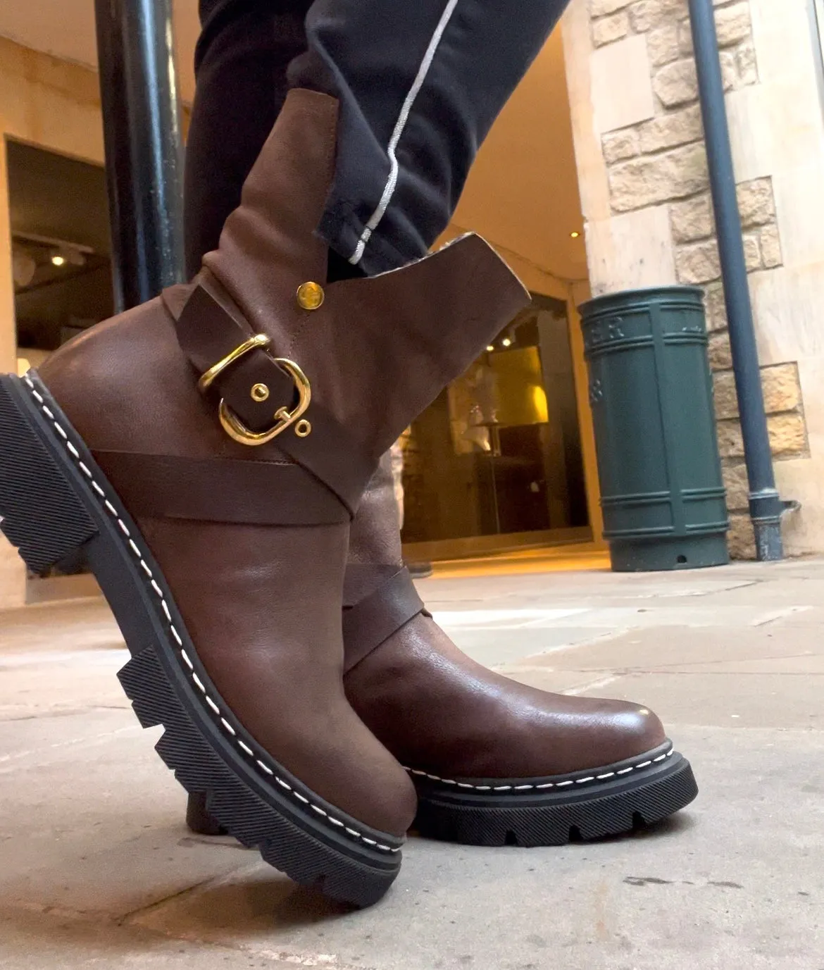 Lyone -Brown ankle boot