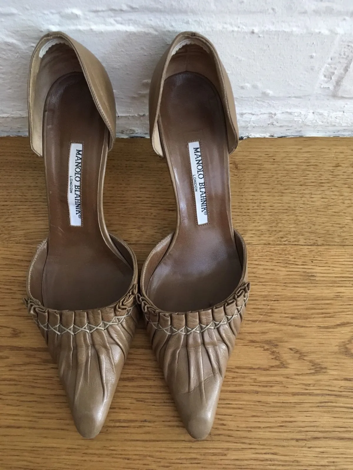 Manolo Blahnik Leather D'orsay Pumps Heels Shoes 37 UK 4 US 7 Ladies