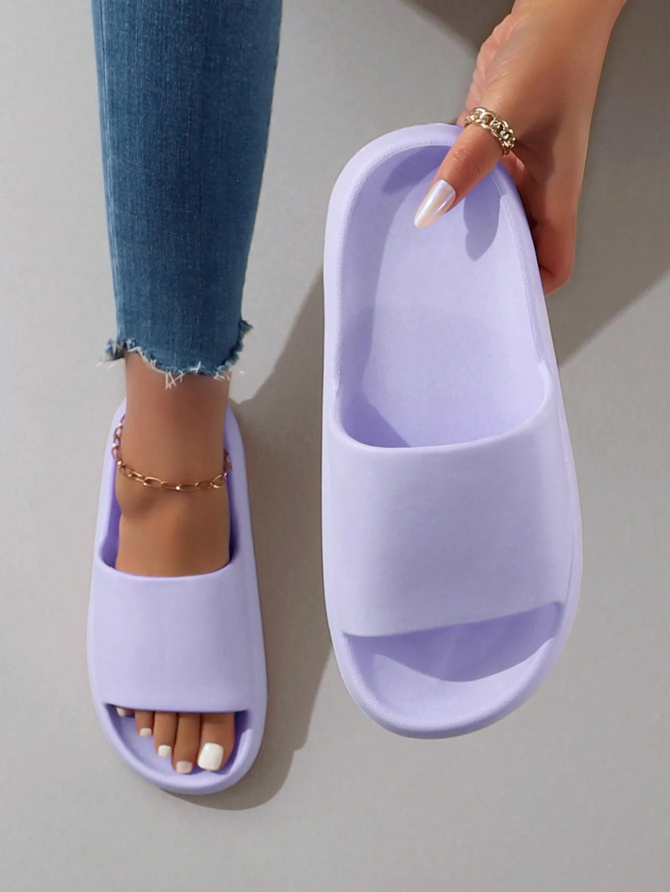 Minimalist Non-Slip Unisex Thick-Sole Slippers