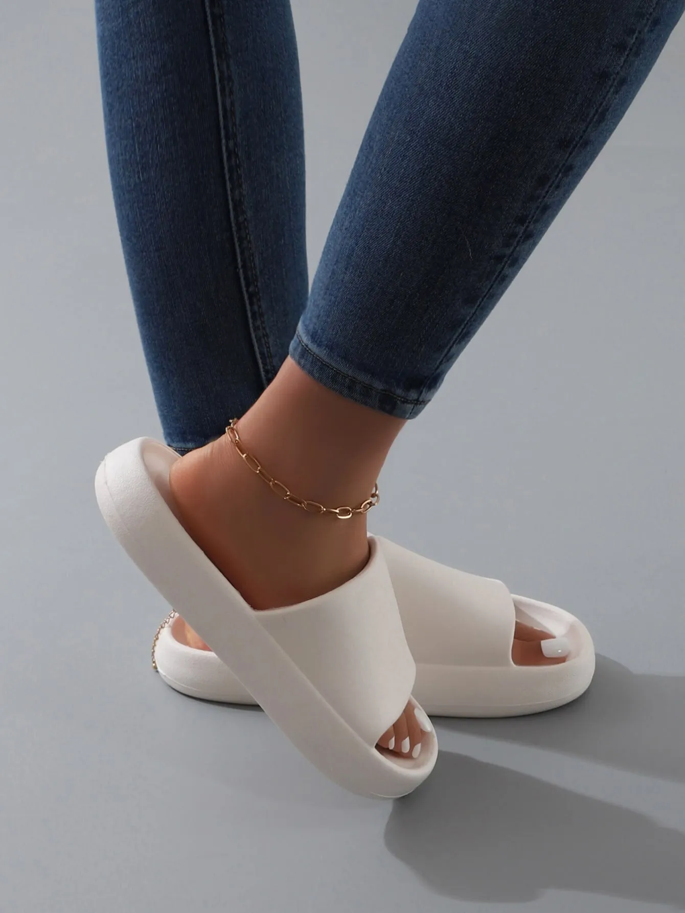 Minimalist Non-Slip Unisex Thick-Sole Slippers