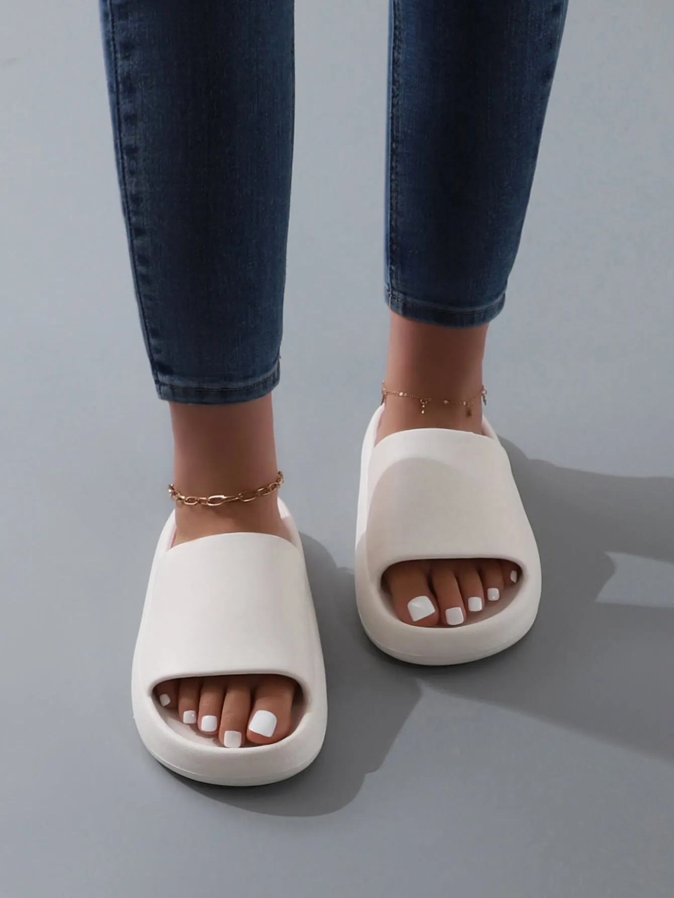 Minimalist Non-Slip Unisex Thick-Sole Slippers