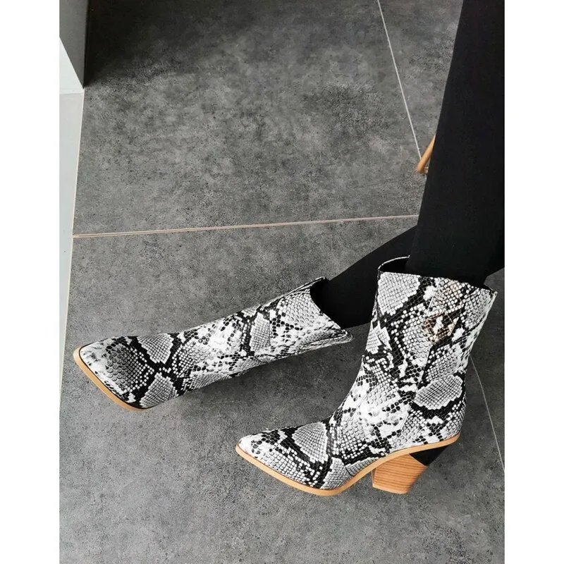 Veltoria Luxe Essence Boots
